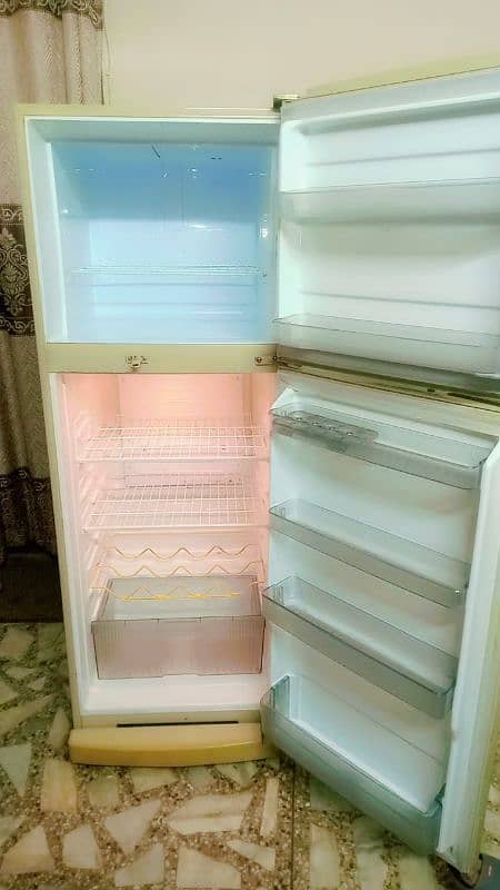 Singer fridge for sale 8