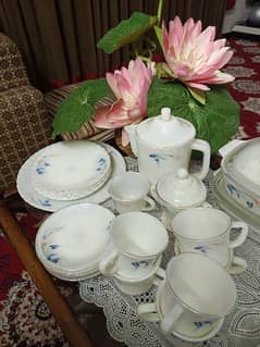 Dinner Set For Sale