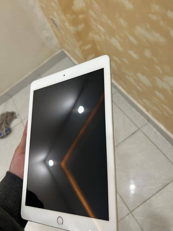 IPAD 6TH GENERATION FROM SHARJAH UAE 128 GB WITH COVER 10