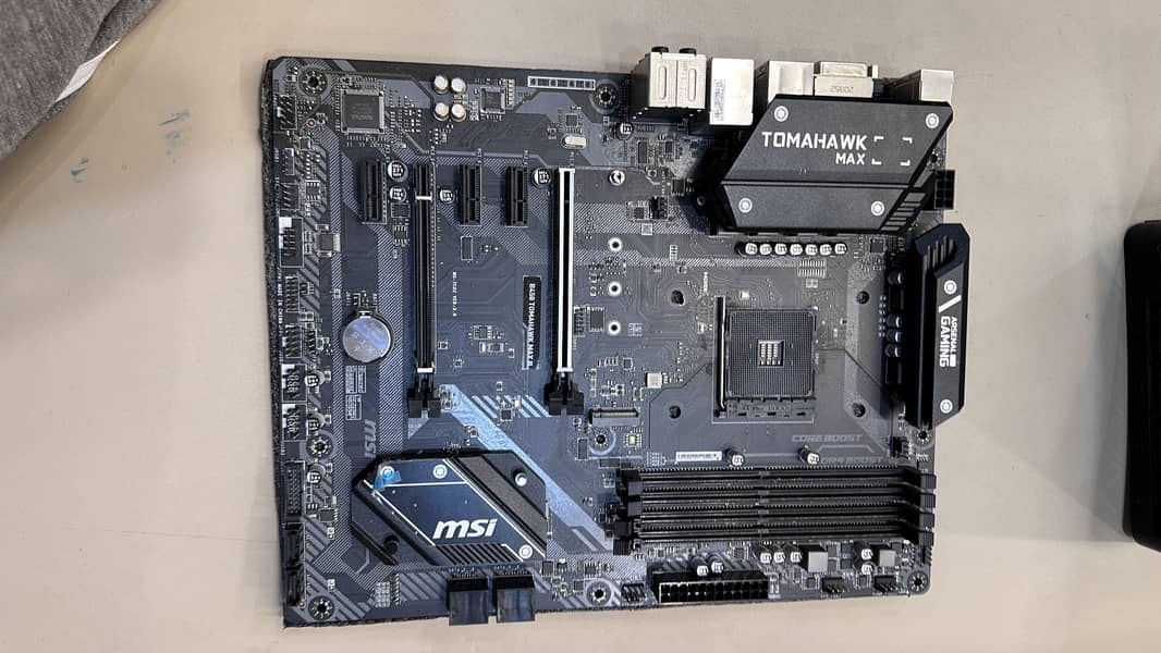 DEAD MOTHERBOARD MSI B450 Tomahawk MAX 1