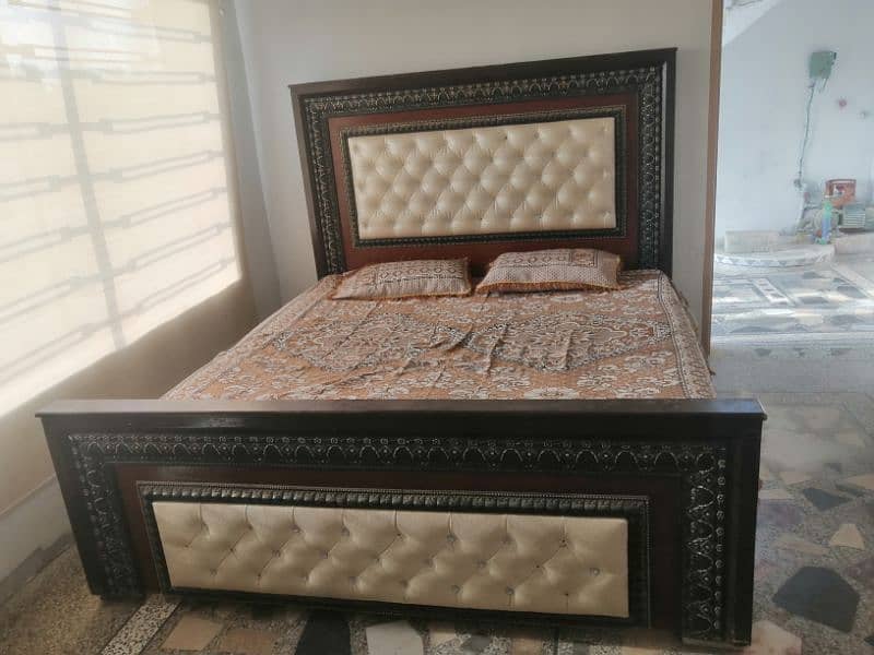 king bed white and brown 3