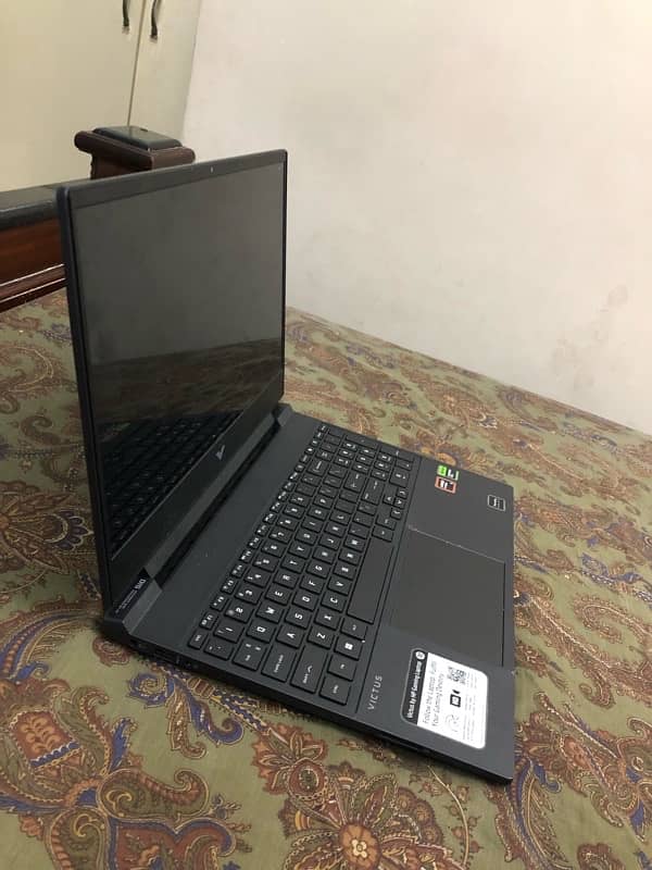 hp victus 15-fb2082wm 3