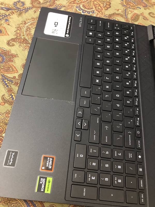 hp victus 15-fb2082wm 4