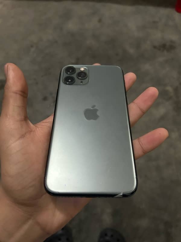 i phone 11 pro PTA Approved 4