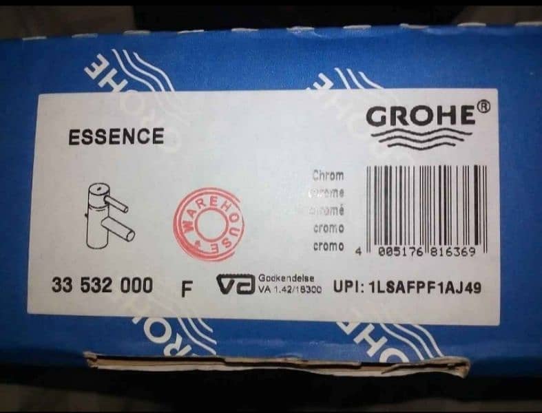 Grohe 33 532 000 ESSENCE SINGLE-LEVER BASIN MIXER 1