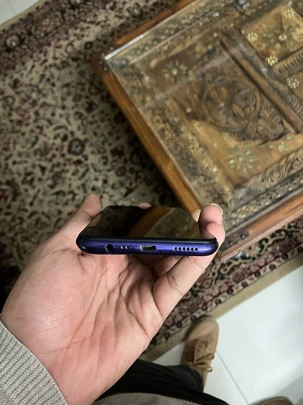 Realme 5 4/128 Condition 8/10 Everything Is orignal 2