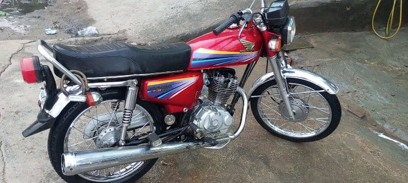 Honda 125 2011 model WhatsApp number 03152461238 0