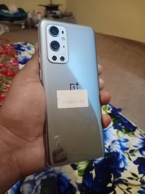 OnePlus 9 pro 12/256 no dot no shade no any screen issues 3