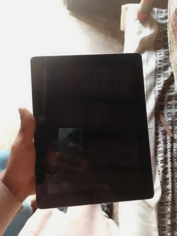 iPad 16      03047361290 1