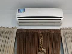 10/10 condition Kenwood Split ac