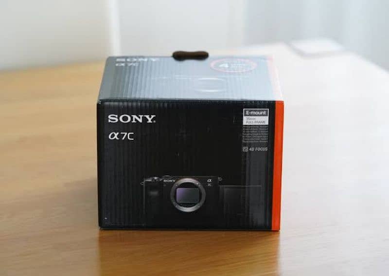 Sony Alpha a7c Mirrorless Full frame Camera + Sigma 28-70 mm f2.8 DGDN 1