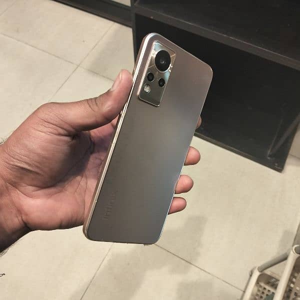 Infinix Note 12 -6/128gb 5