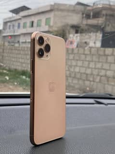 iphone 11 pro . . soled phone one hand used