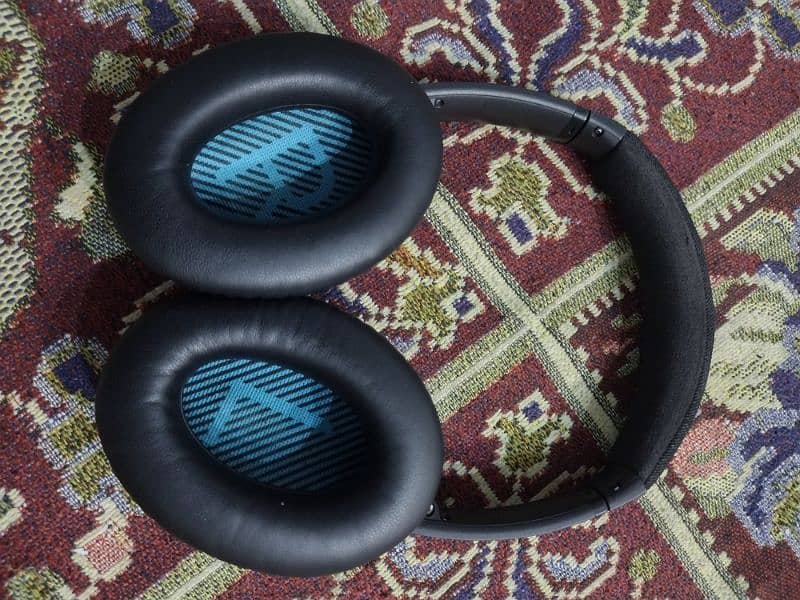 Bose QC25  headphone 2