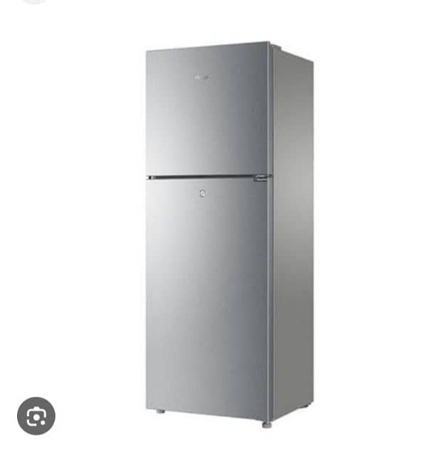 Hier  Refrigerator. .  Model. HRF 306 EBS 1