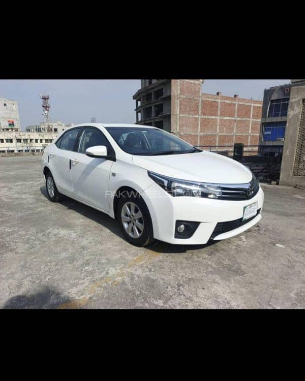 Toyota Corolla Altis Grande 2015 1