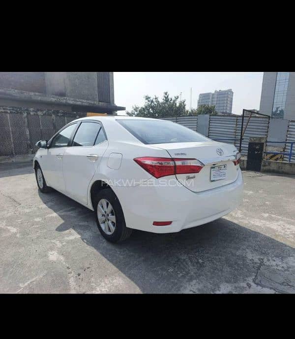 Toyota Corolla Altis Grande 2015 3