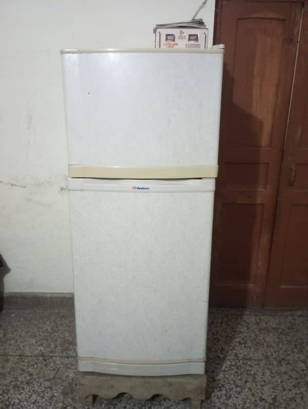 Dowlance Refrigerator 0