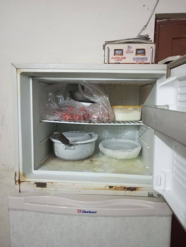 Dowlance Refrigerator 2