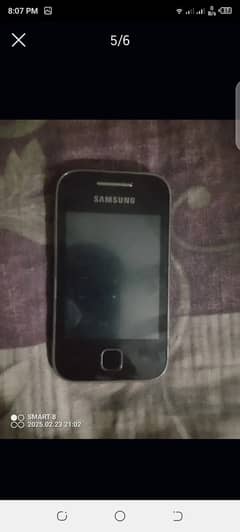 Samsung ka chhota mobile hai