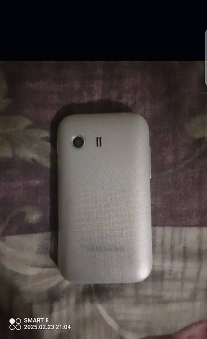 Samsung ka chhota mobile hai 1