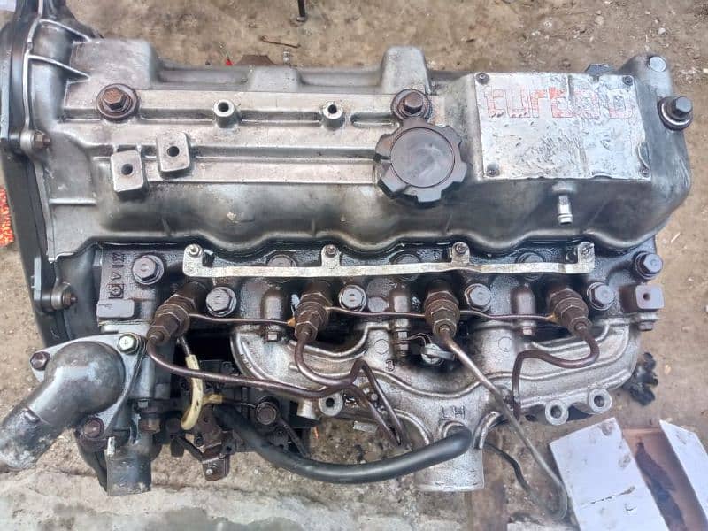 Toyota 2L engine good condition 5