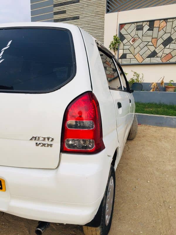 Suzuki Alto 2008 outside touch up inside original 7