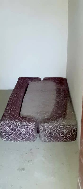 sofa com bed condition 10/9 0