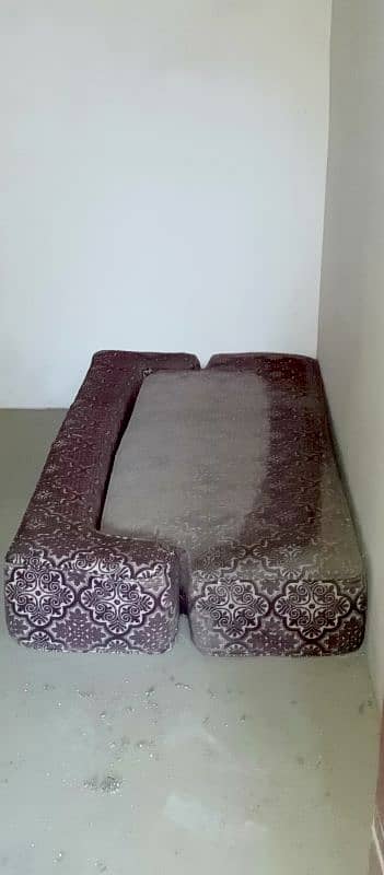 sofa com bed condition 10/9 2