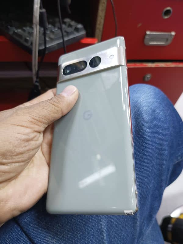 Google pixel 7 pro 12gb ram 128gb memory 2