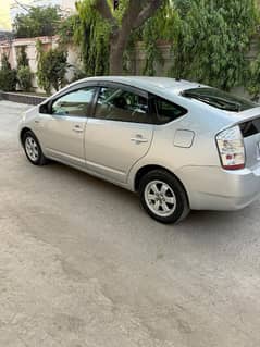 Toyota Prius 1500