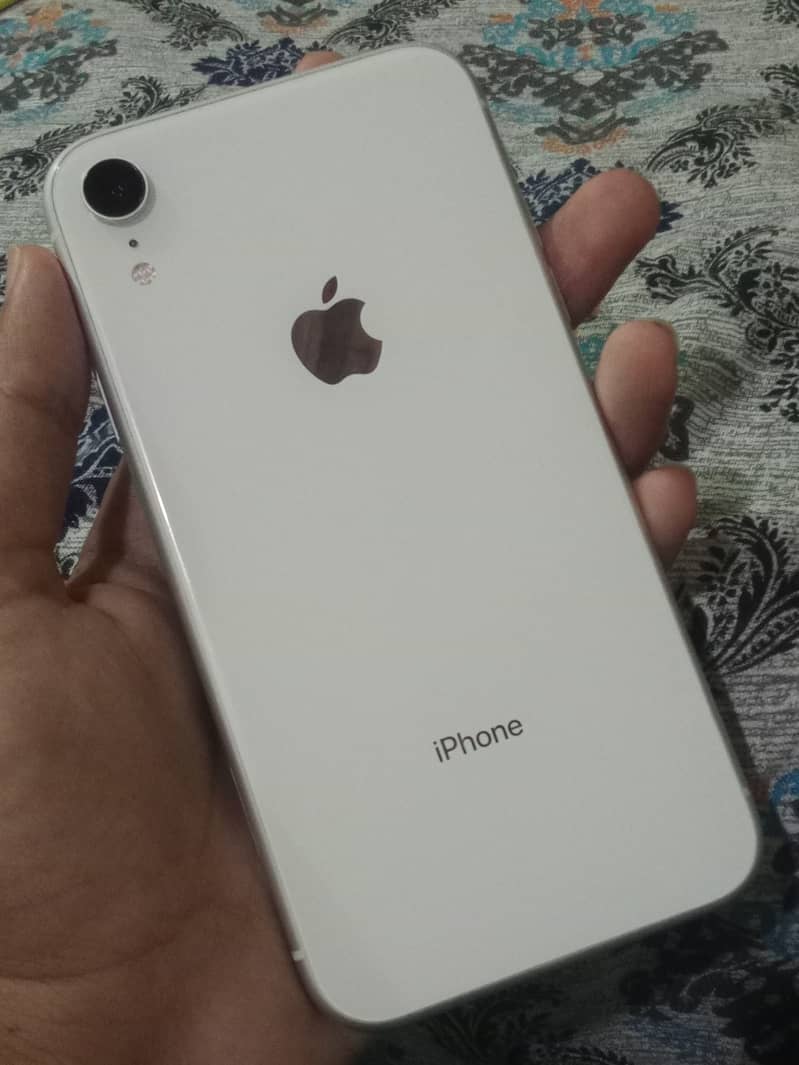 Apple iPhone XR 0