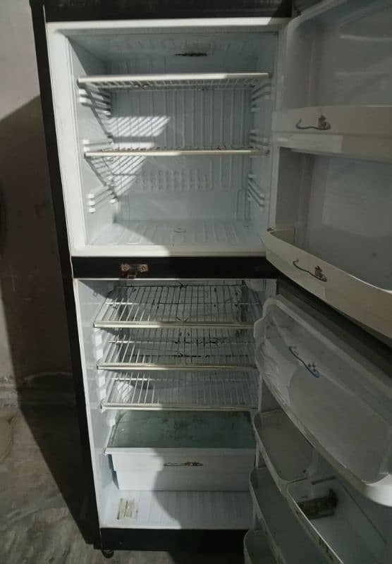 National refrigerator 2