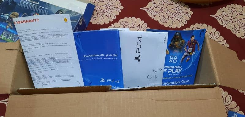 PS4 500GB . . 1200 Series 10/10 !! 6