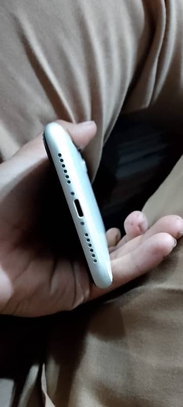 iphone xr pta proved 6