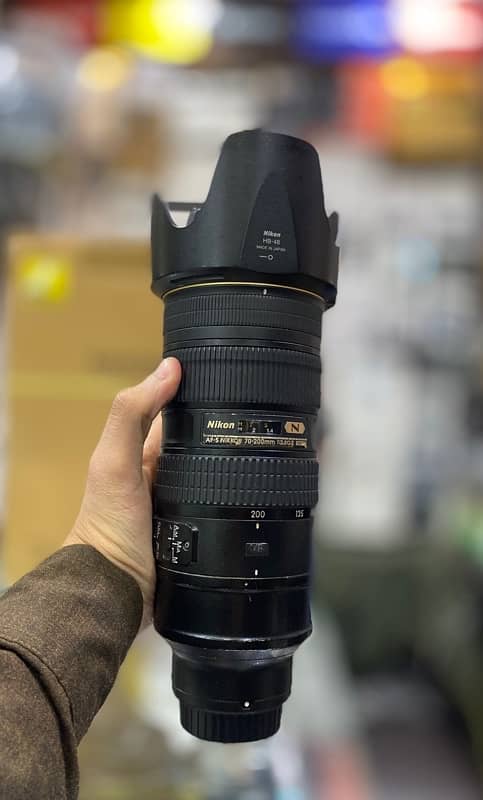 Nikon 70-200 F/2.8 Vr ii Lens 1