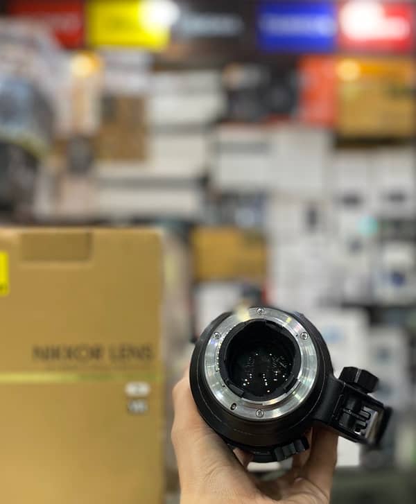 Nikon 70-200 F/2.8 Vr ii Lens 6