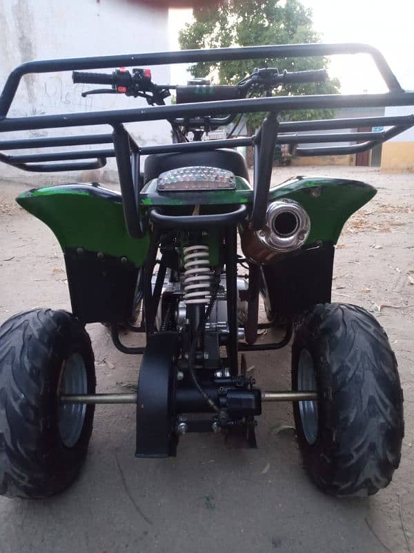 4wheel bike ha self start ha new condition ma ha 2