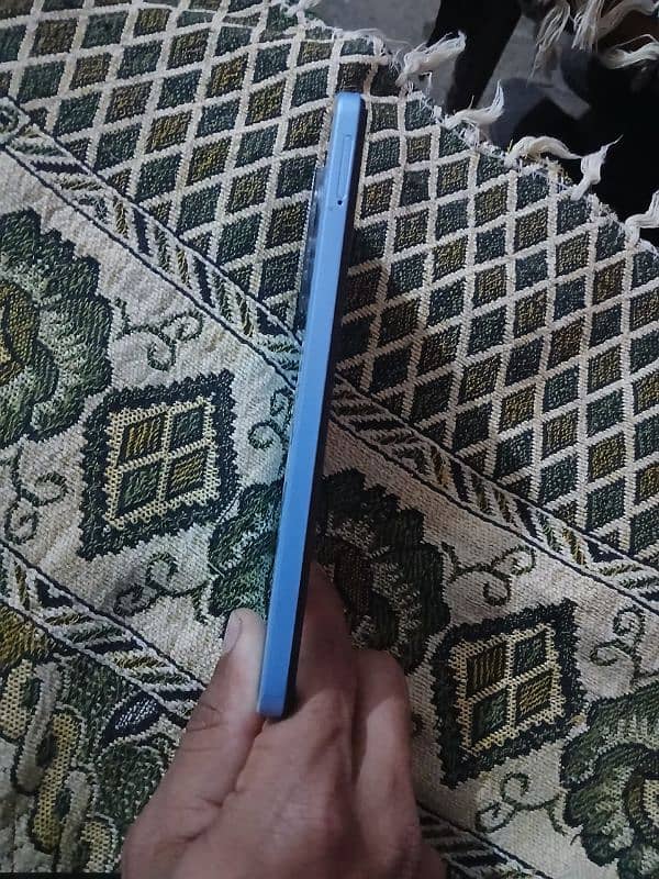 redmi note 12 8 months used box charger sb satt hai koi fult nhi hai 3