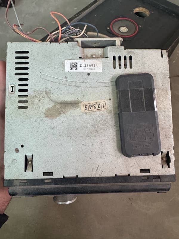 Woffer with box and CD player 3