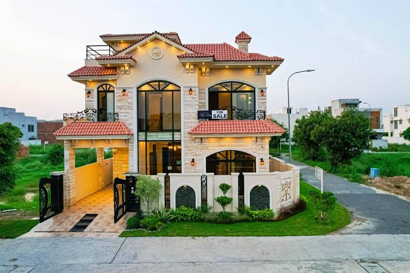 05 Marla Brand New Beautiful Luxury House Available For Buy in DHA 9 Town, C Block Lahore Cantt 0