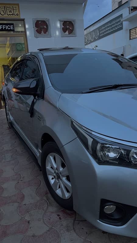 Toyota Altis Grande 2014 4