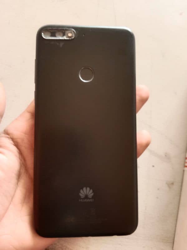 Urjent sale Huawei Y7 Prime 3/32 6