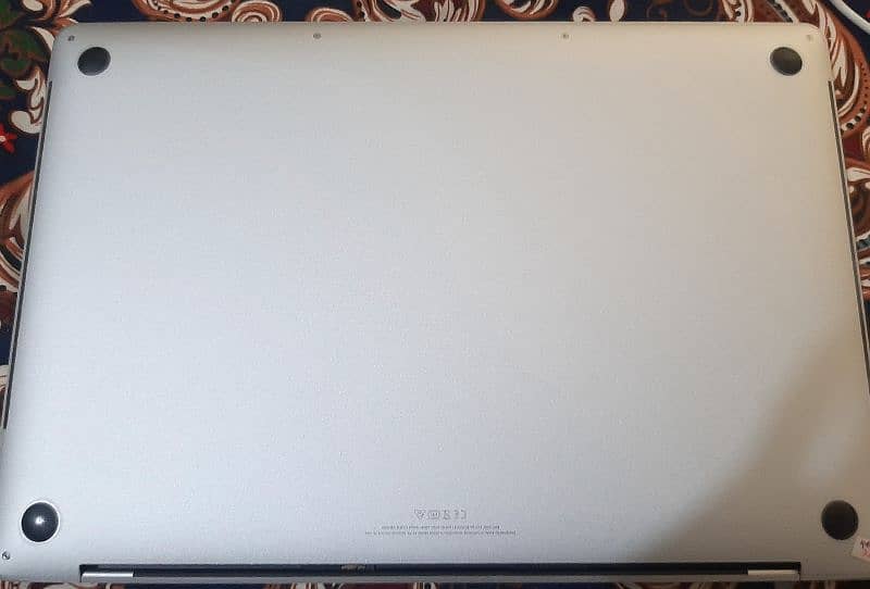 Macbook Pro 2019(16Inches) 2022 Purchased Year with 98W Charger 4