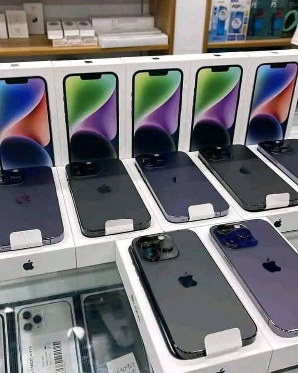 i Phone 8plus, 11,12,13,14,15 pro max on instalment Whatsap 3062623924 7