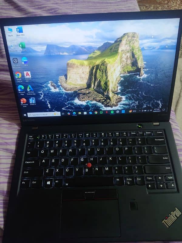 Lenovo X1 Carbon  Core i5 6th generation 2