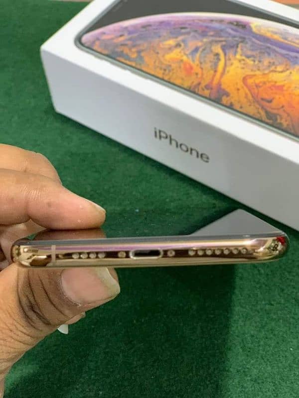 iPhone Xs Max 256gb 0342*170*97*65 My WhatsApp number 2