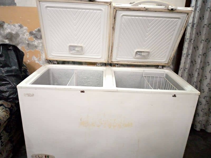 Dawlance double door deep freezer 0