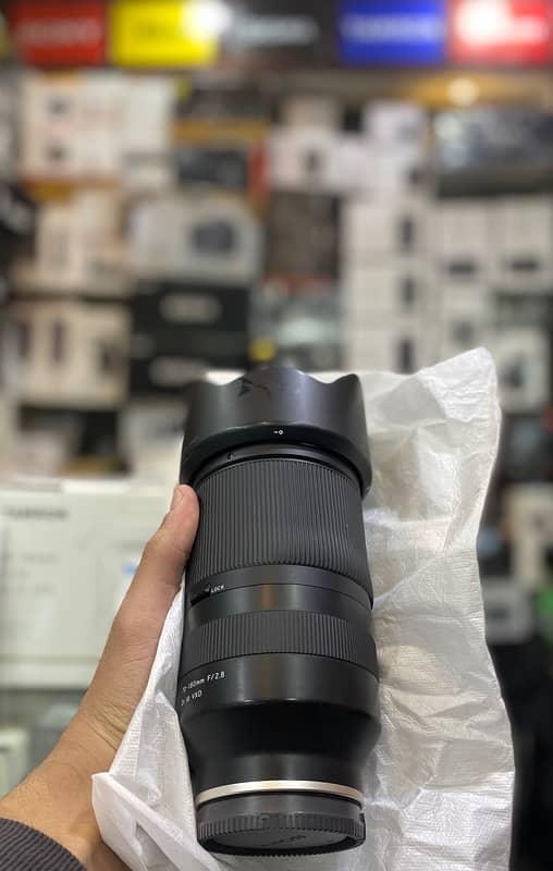 Tamron 70-180 F/2.8 Di III VXD LENS FOR SONY 2