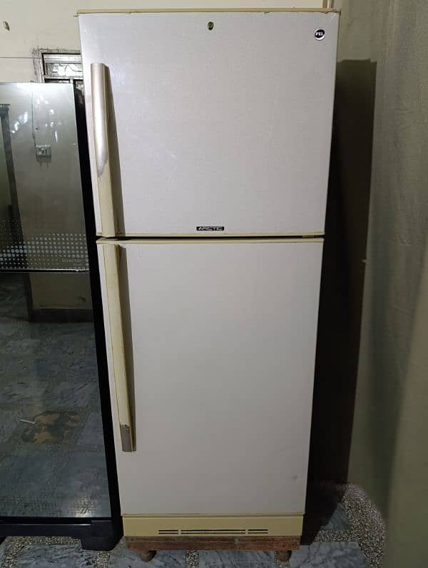 Refrigerator for sell 3